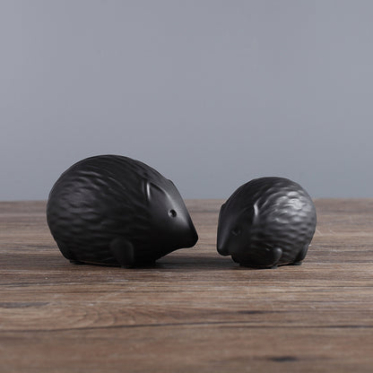 Minimalist Ceramic Decorative Piece Featuring A Small Hedgehog