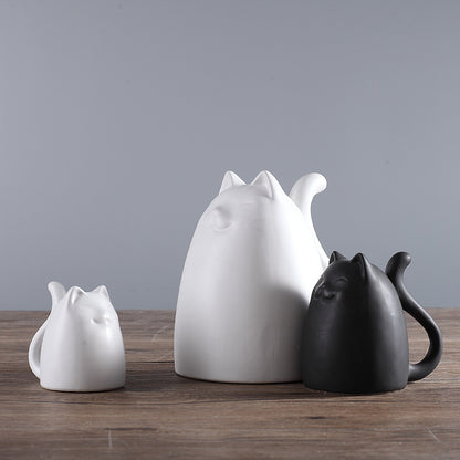 Three-Person Family Cat-Themed Creative Ceramic Home Crafts