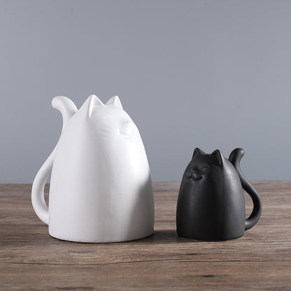 Three-Person Family Cat-Themed Creative Ceramic Home Crafts